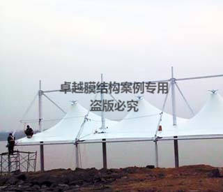 商丘永城日月湖景区高尔夫球场膜结构发球台