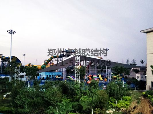 洛阳中赫儿童泳池膜结构遮阳棚图一