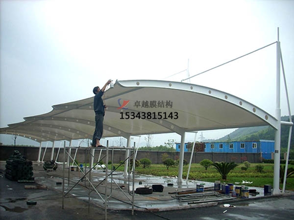 郴州<font color='red'>膜结构车棚</font>【遮阳棚厂家】