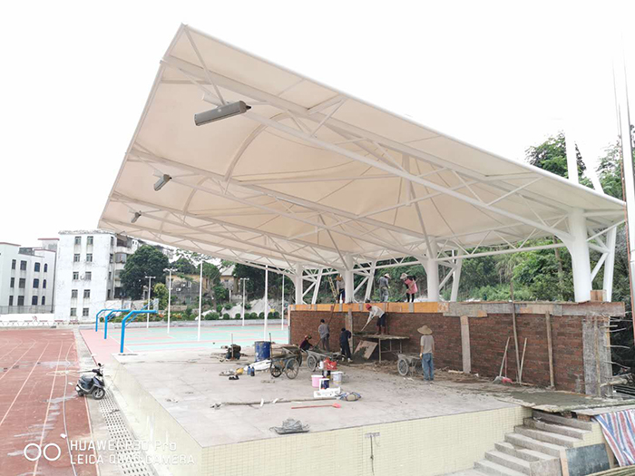 广东阳江第二高级中学体育场膜结构看台