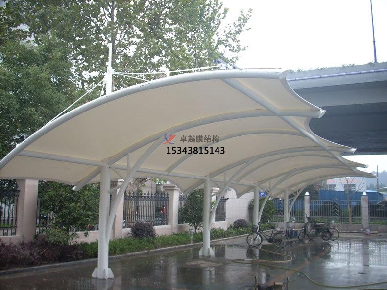 南阳商业广场雨棚搭建